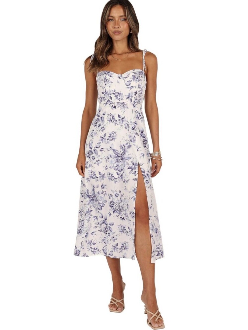 Petal & Pup Azelia Midi Dress Size 4 Blue Floral NWT $79